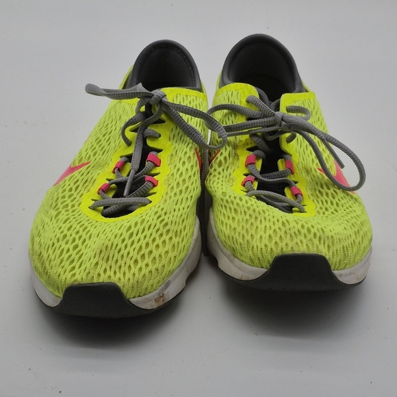 Nike Training Zoom Neon Yellow Womens Size 7.5 Sneakers Gym Running Training - Picture 3 of 7